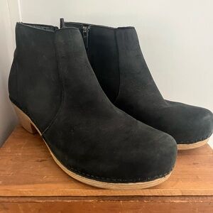 Dansko Maria Black Nubuck Leather Booties Clogs Size 41 10.5/11